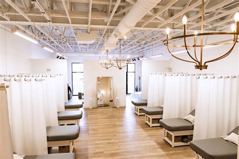 Face foundrie - FACE FOUNDRIÉ, Nashville, Tennessee. 295 likes · 72 talking about this · 74 were here. FACE FOUNDRIÉ is a focused facial bar specializing in all things...